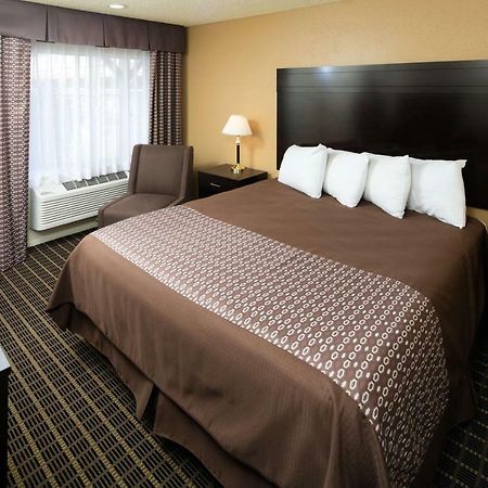Red Lion Inn & Suites Redding Kültér fotó