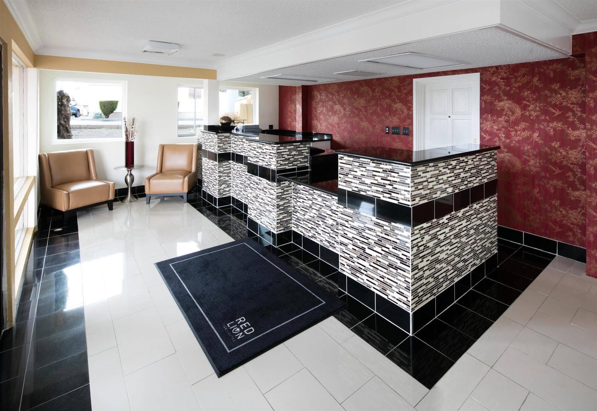 Red Lion Inn & Suites Redding Kültér fotó