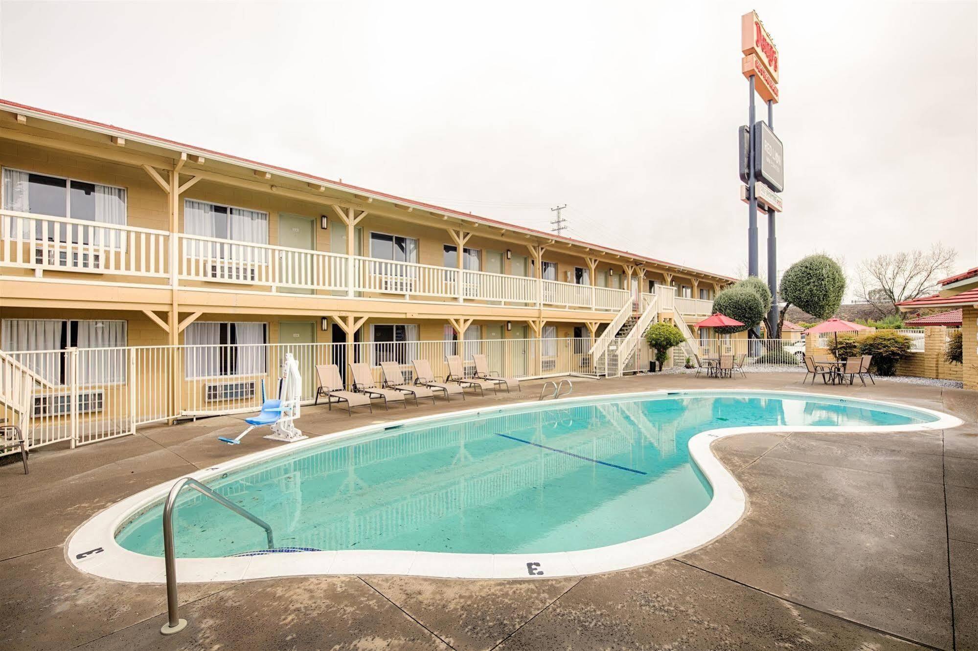 Red Lion Inn & Suites Redding Kültér fotó
